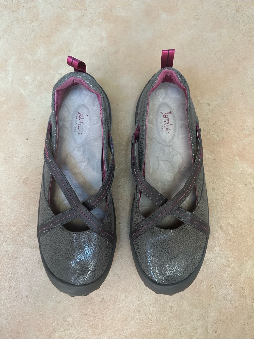 Jambu Women's Gray Flats with Pink Accents - Mary Jane Style, Size 6.5M